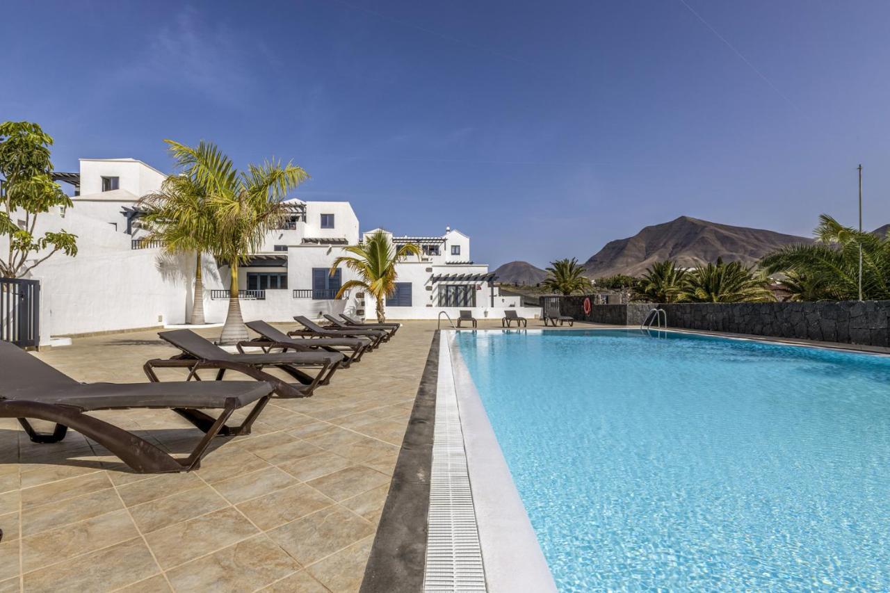 Wema - Planta Alta Villa Playa Blanca  Buitenkant foto