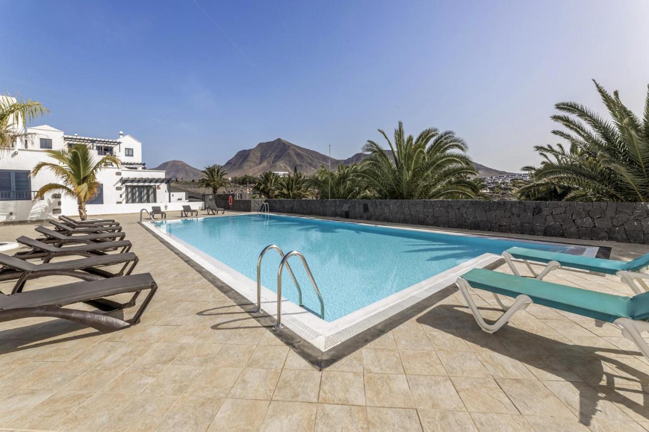 Wema - Planta Alta Villa Playa Blanca  Buitenkant foto